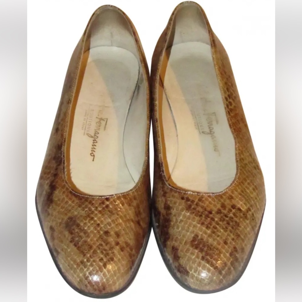 Vintage Ferragamo, snake skin flat shoes size 5 1/2